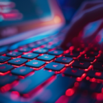 Laptop vs komputer stacjonarny – co lepsze do codziennego użytku?